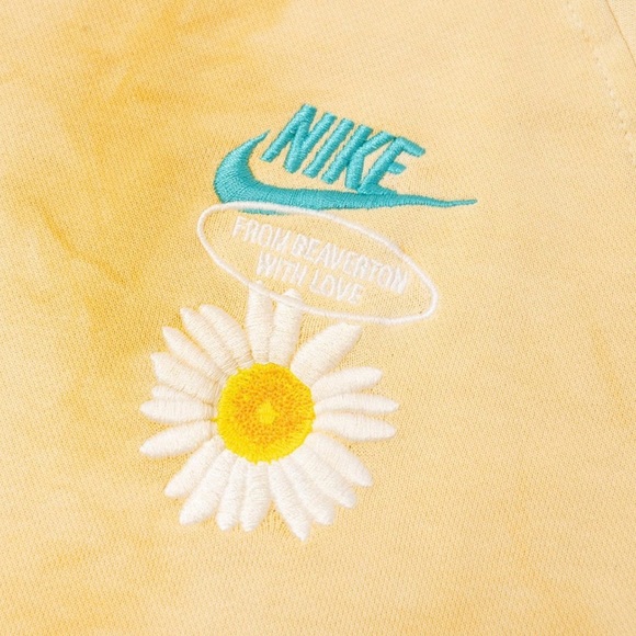 'Have a Nike Day' Embroidered French Terry Crewneck Cotton Washed Gold Sweater🌼 - Picture 3 of 7